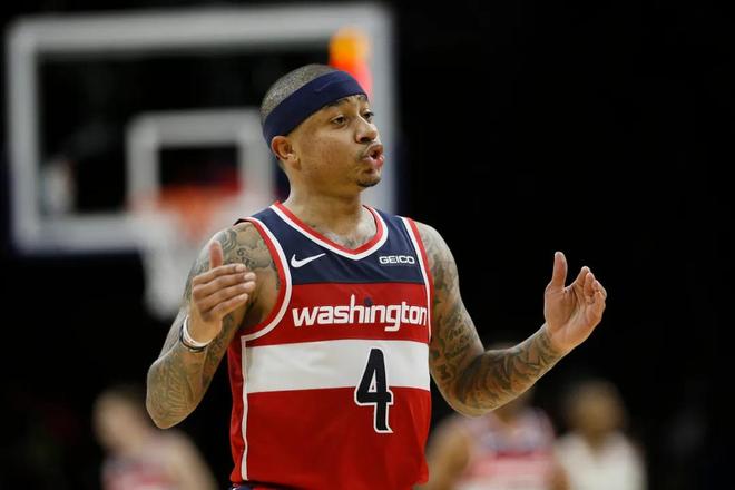 台下掌声不 台下掌声不