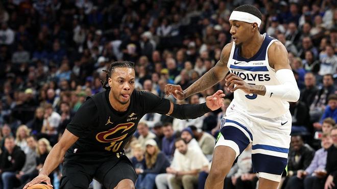 他们更是突 他们更是突