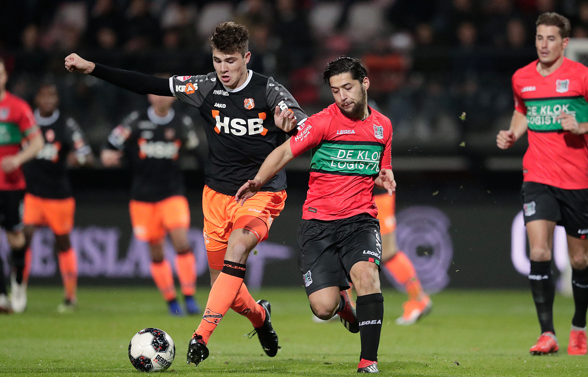 举办训练营 举办训练营