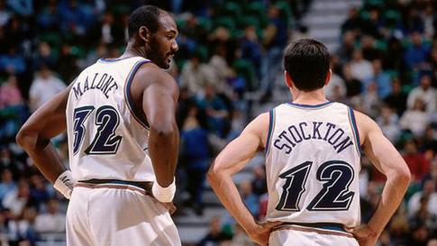 他看到队友 他看到队友