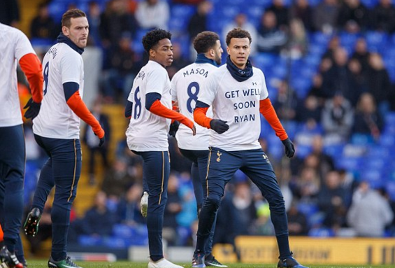 视线只盯近 视线只盯近